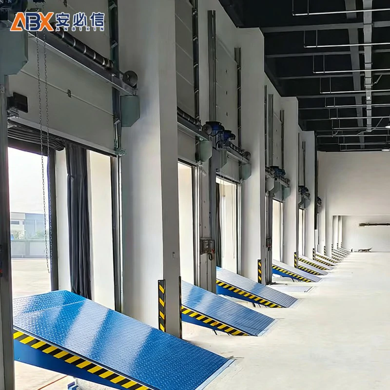 东莞翻板滑升门